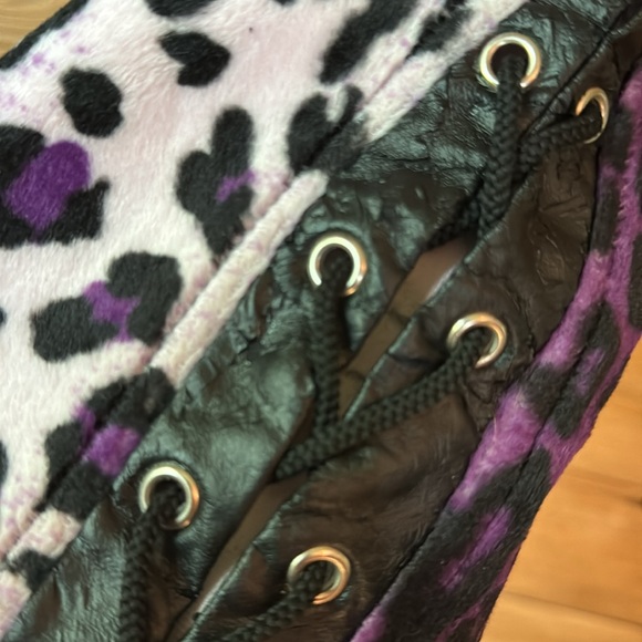 VTG Lip Service Los Angeles purple Cheetah leopard Fuzzy Pants Size 5 - Picture 4 of 8